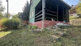 Eladó családi ház Gomba