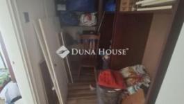 Eladó családi ház Úri