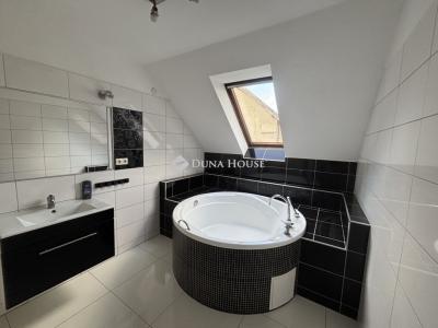 Eladó családi ház Kerepes