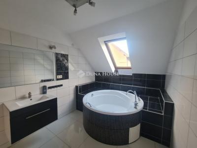 Eladó családi ház Kerepes