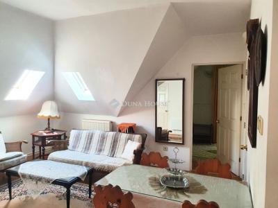 Eladó családi ház Remeteszőlős