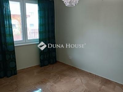 Eladó sorház Telki