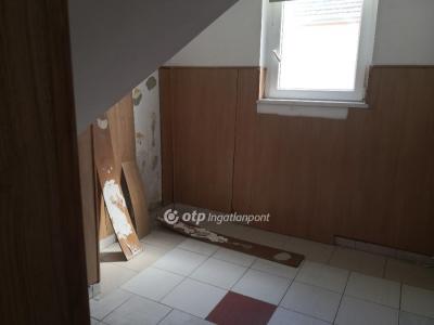 Eladó családi ház Kecskemét