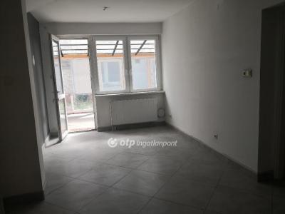 Eladó családi ház Kecskemét