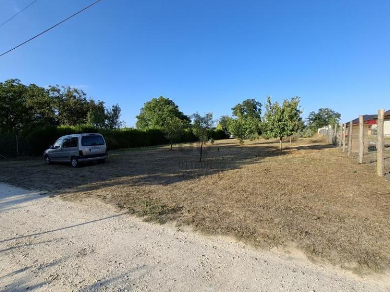 Eladó lakóövezeti telek Dabas