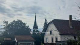 Eladó családi ház Mikepércs