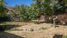 Eladó lakóövezeti telek Debrecen