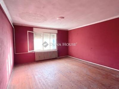 Eladó családi ház Kóka