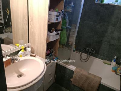 Eladó családi ház Isaszeg