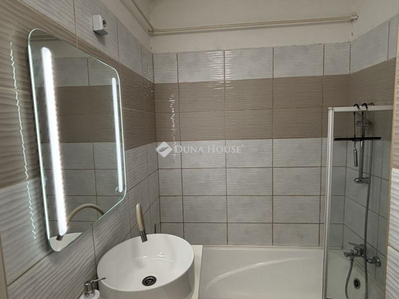 Eladó lakás Tatabánya