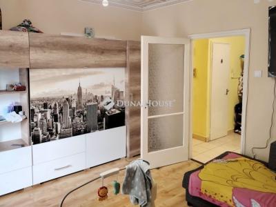 Eladó lakás Tatabánya