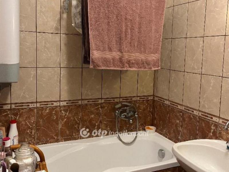 Eladó lakás Hajdúszoboszló