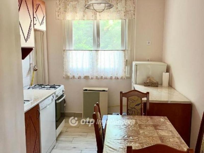 Eladó lakás Hajdúszoboszló