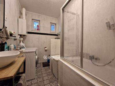 Eladó családi ház Sáránd