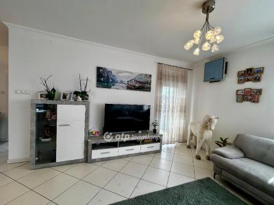 Eladó lakás Debrecen