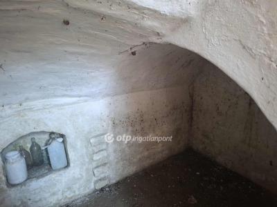 Eladó családi ház Biharkeresztes