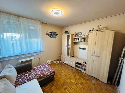 Eladó lakás Debrecen