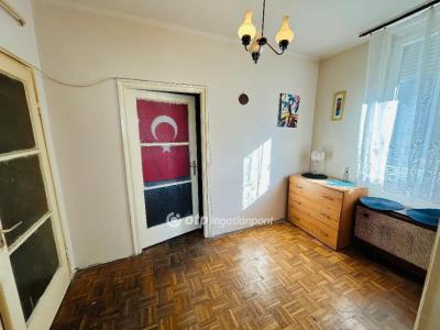 Eladó lakás Debrecen