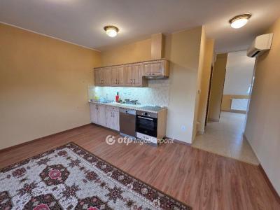 Eladó lakás Hajdúszoboszló