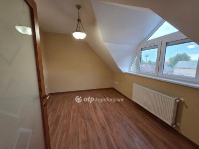 Eladó lakás Hajdúszoboszló