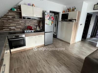 Eladó lakás Hajdúszoboszló