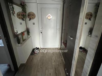 Eladó lakás Hajdúszoboszló