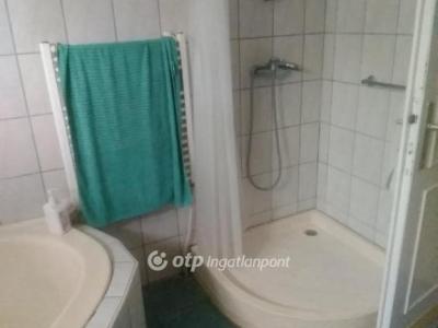 Eladó családi ház Derecske