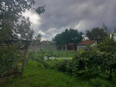 Eladó családi ház Mikepércs
