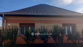 Eladó családi ház Mikepércs