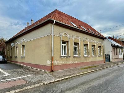 Eladó családi ház Miskolc