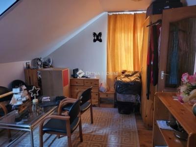 Eladó lakás Üllő