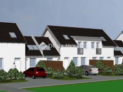 Eladó lakás Cegléd