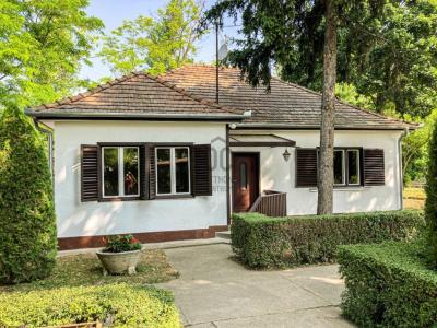 Eladó családi ház Érd