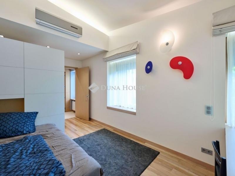 Eladó családi ház Budapest