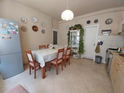 Eladó családi ház Szeged