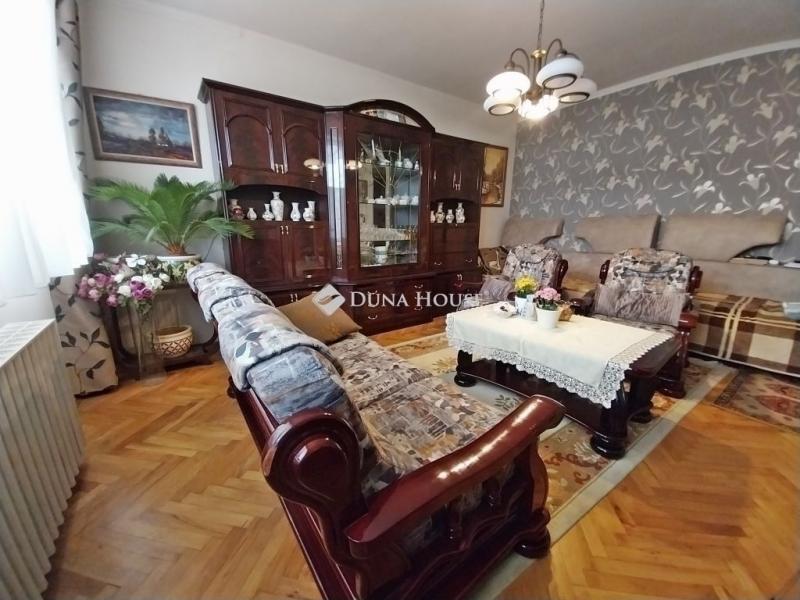 Eladó családi ház Szeged