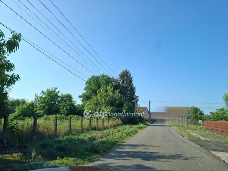 Eladó családi ház Biharkeresztes