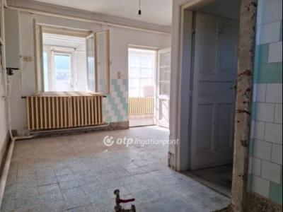 Eladó családi ház Biharkeresztes