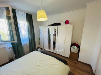 Eladó lakás Debrecen