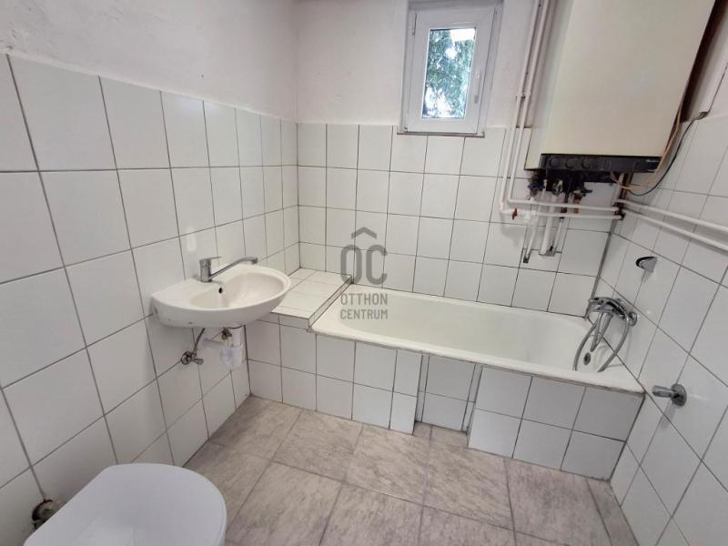 Eladó családi ház Szigetmonostor