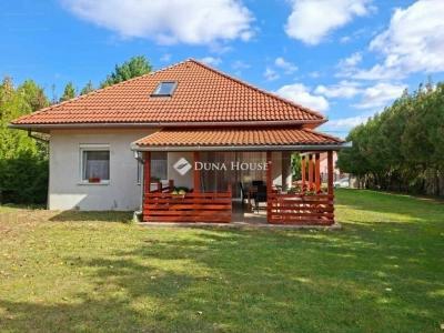 Eladó családi ház Nagykozár