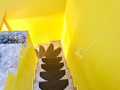 Eladó lakás Üllő