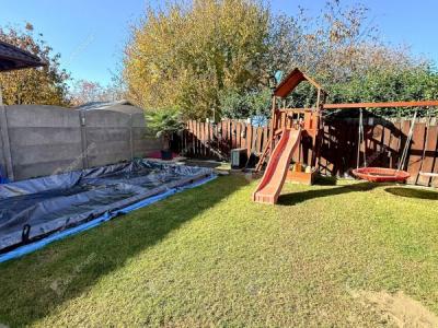 Eladó lakás Üllő