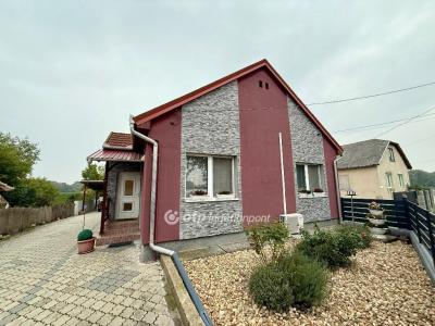 Eladó családi ház Sajószöged