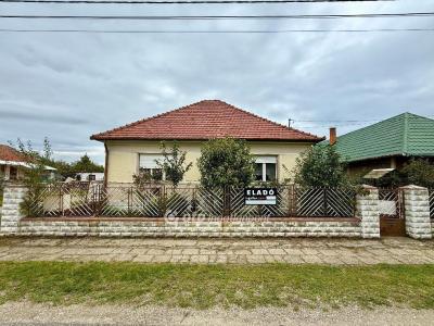 Eladó családi ház Sajópetri