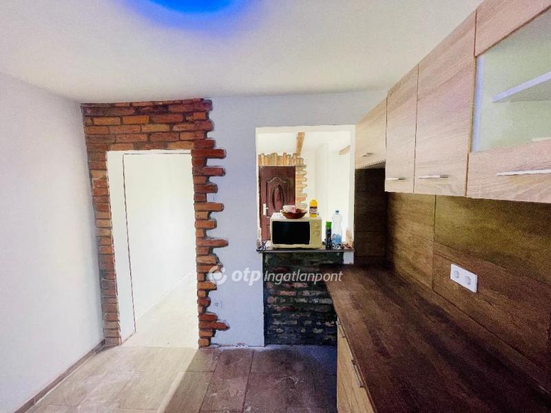 Eladó családi ház Hajdúsámson