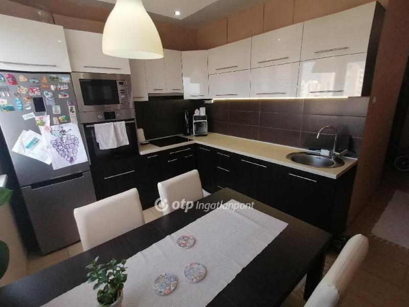 Eladó lakás Debrecen