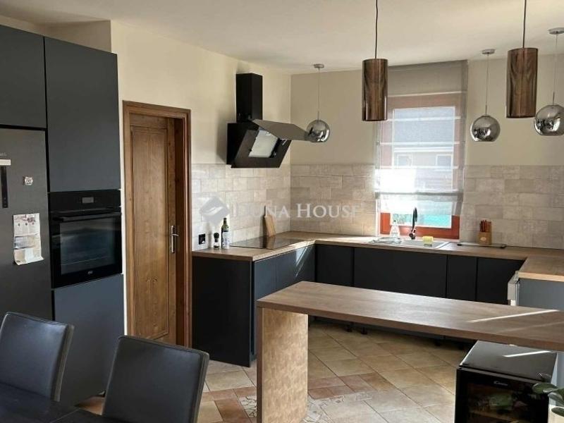 Eladó családi ház Kecskemét