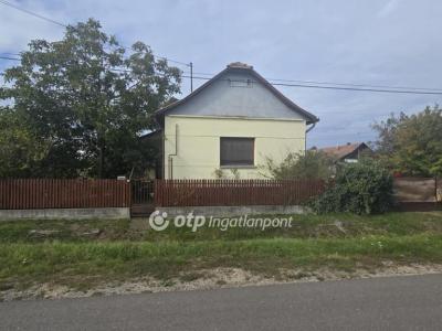 Eladó családi ház Nádudvar