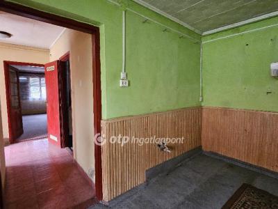 Eladó családi ház Jászberény